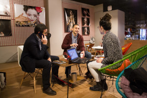 Javier Salas, Jordi Gómez y Teresa Iriarte. Grupo Init