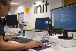 Init Services co-organiza Mage Titans